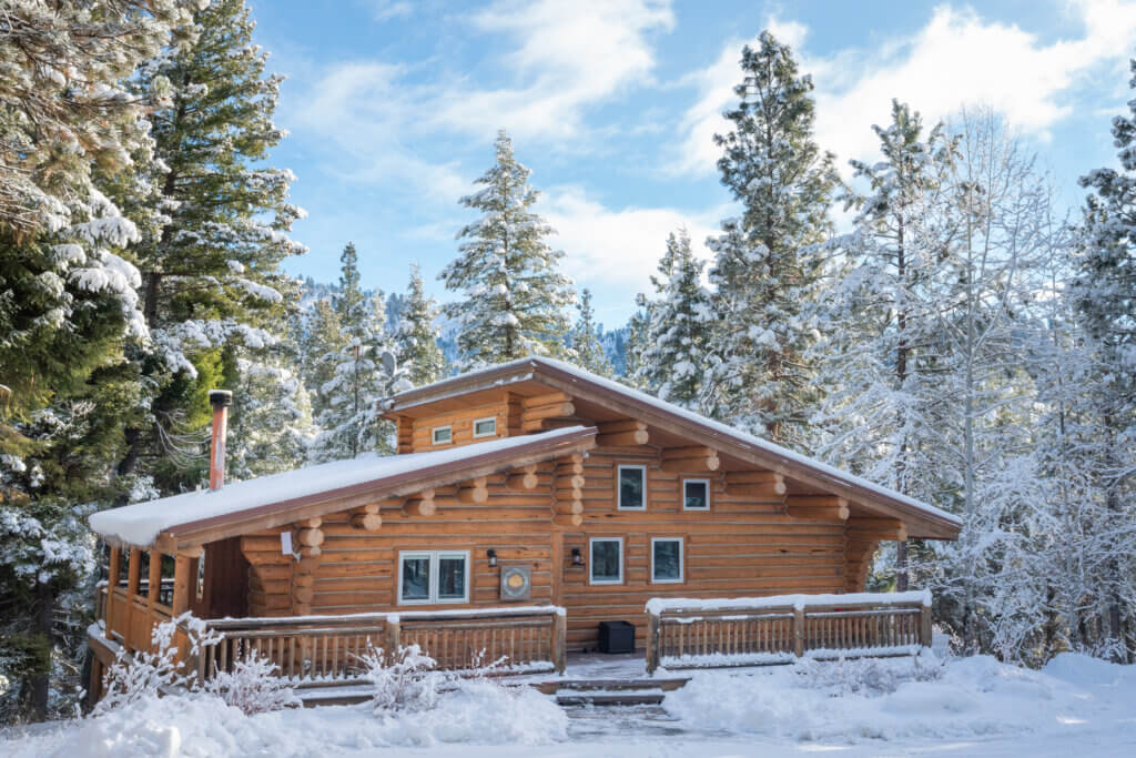 Aspen Two Bedroom Luxury Cabin Winter