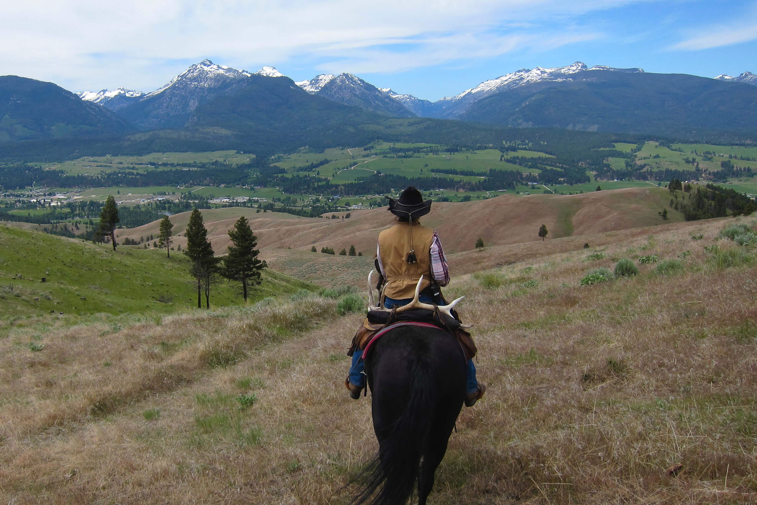 horseback riding in the mountains